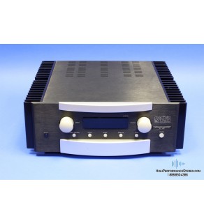 Mark Levinson 383 integrated with remote