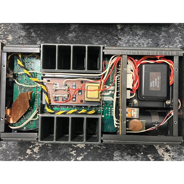 「新品同様　   美品」　ローラン ド　Amplifier  K-220 Kenwood Excelon XR1001-1 Reference Series mono subwoofer