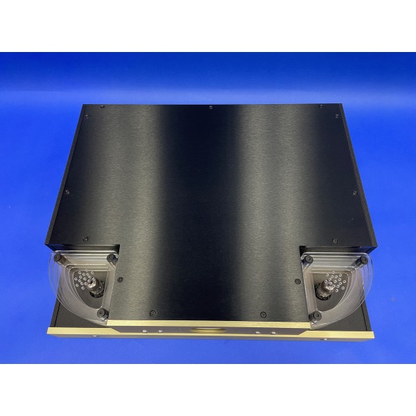 Conrad Johnson GAT series II tubed Preamplifiers/Surround