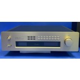 Accuphase T-109 FM Stereo Tuner